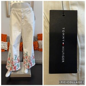 ❣️🆕Tommy Hilfiger Women's Floral-Hem Cropped White Jeans❣️